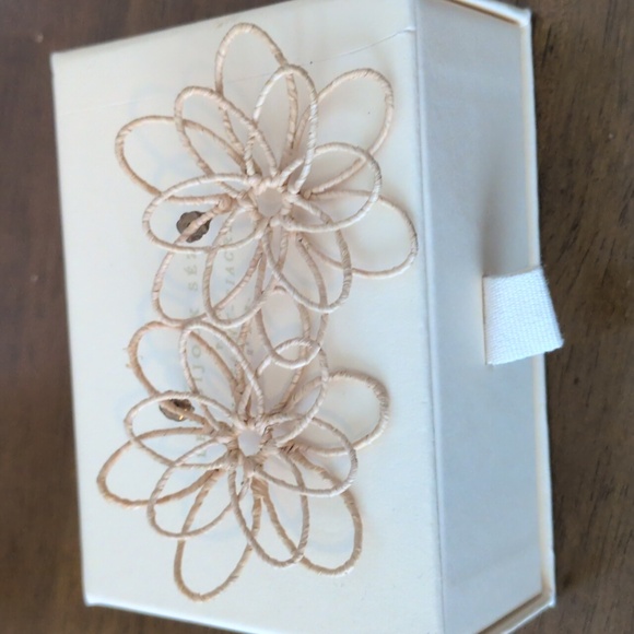 Sezane Raffia Earrings - Picture 2 of 4